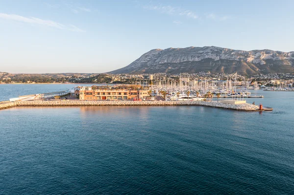 Alicante denia hamnen marina och montgo i Medelhavet Spa — Stockfoto