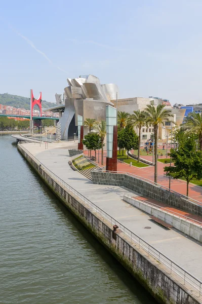 Muzeum Guggenheima w bilbao — Zdjęcie stockowe