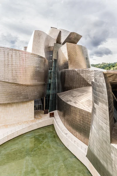 Utsidan av guggenheim-museet — Stockfoto