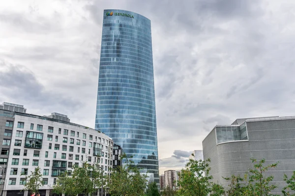 Torre Iberdrola en Bilbao Fotos De Stock Sin Royalties Gratis