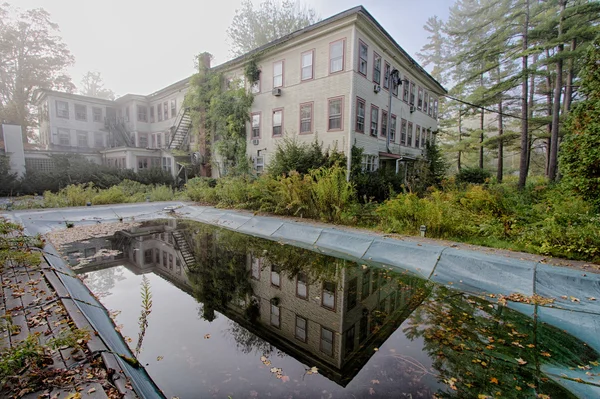 terk edilmiş Oda Kahvaltı Inn
