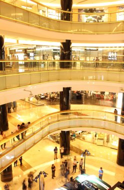 Modern alışveriş merkezi
