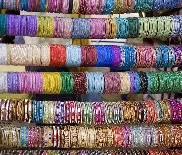 Braclets w rynku indyjskim — Zdjęcie stockowe