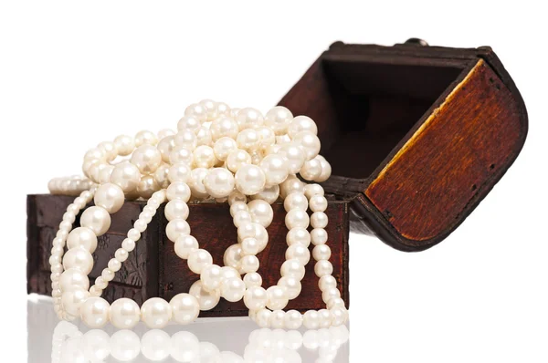 Caja con perla — Foto de Stock