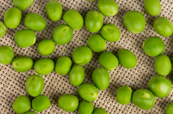 Groene erwten — Stockfoto