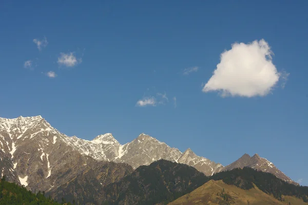 Paesaggio montano Vasisht - Himalaya indiano — Foto Stock