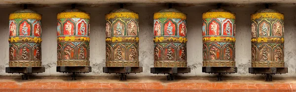 Pattern - Buddhist Meditation prayer wheel in Kathmandu, Swoyamb — Stock Photo, Image