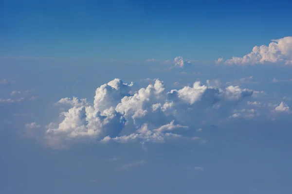 空の景色 - 青い空に雲 — ストック写真