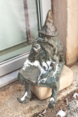 GNOME heykeli, wroclaw, Polonya