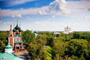 Yaroslavl 'daki eski kilise manzarası