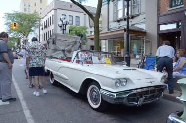 1960 Ford Thunderbird