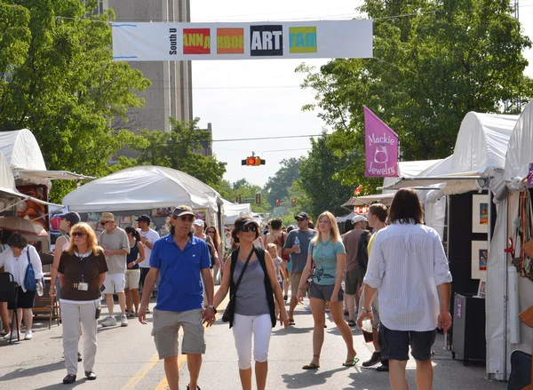 Ann arbor 's south university art fair 2011 — Stockfoto