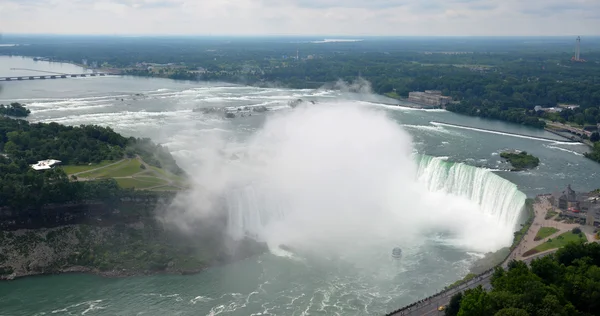 Maid of a köd Horseshoe Falls — Stock Fotó