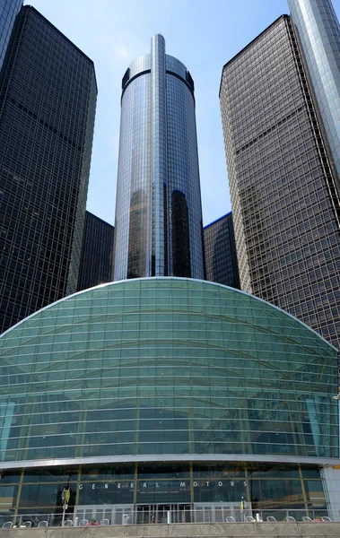 Renaissance Center river side Detroit — Stock Photo, Image