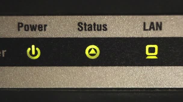 Modem ist mit dem Netzwerk verbunden — Stockvideo