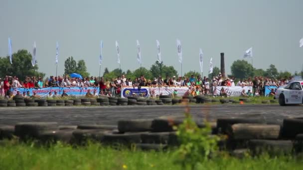 Гоночний автомобіль — стокове відео