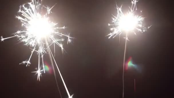 Sparkler sparks — Stockvideo