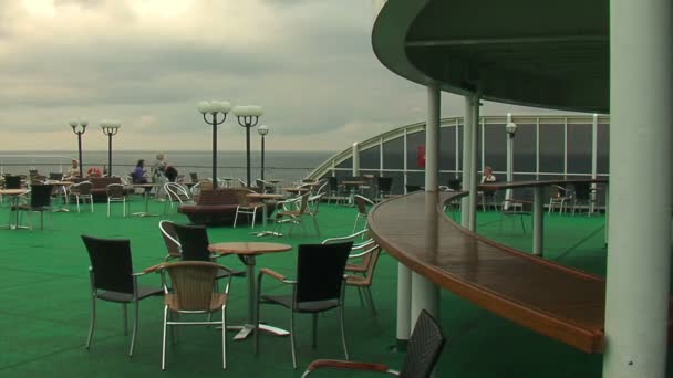 Tourists on  cruise-ship — Stock Video