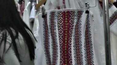 defile için hazırlanıyor