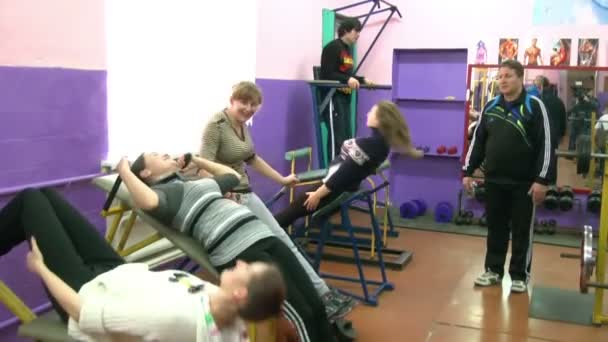 School pupils in the gym — Stock Video