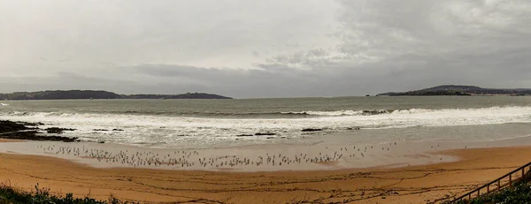 Immagine Della Spiaggia Ber Pontedeume Una Giornata Maltempo — Foto Stock