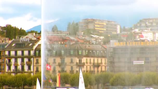 Fontaine dans le lac Léman — Video