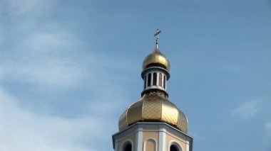 Manastırı çan kulesine dome