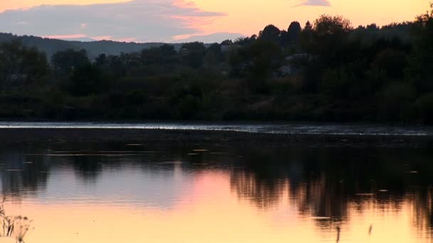 湖上的日落 — 图库视频影像