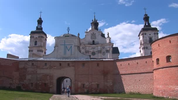 Monasterio carmelita fortificado — Vídeo de stock