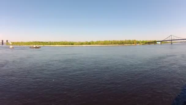 Dnipro rivier in Kiev — Stockvideo