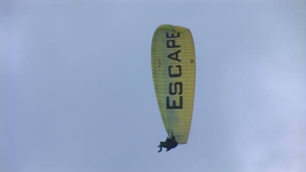 Parapente — Vídeo de stock