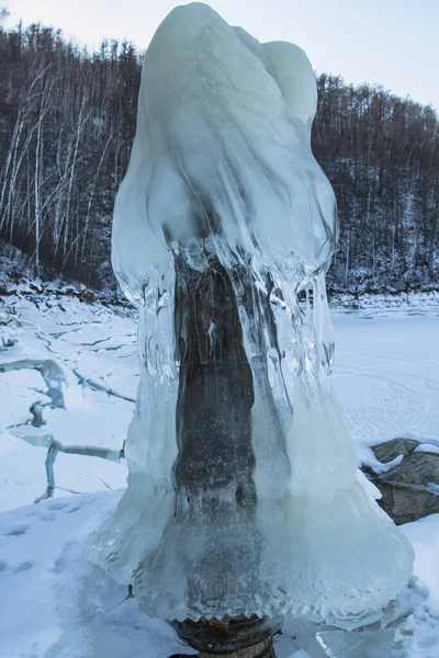 Tahta Çubuk Buzla Kaplı — Stok fotoğraf