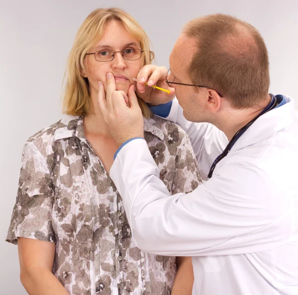 Medico e paziente — Foto Stock