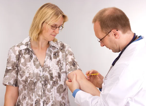 Medico e paziente — Foto Stock