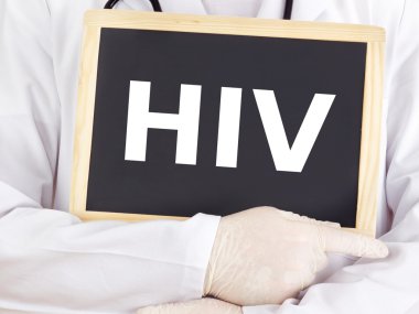 Doktor tahtaya bilgileri gösterir: HIV