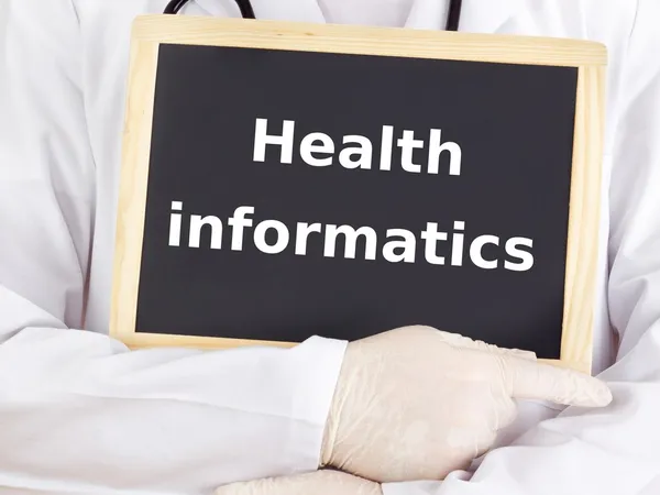 Doktor bilgileri gösterir: Sağlık Bilişimi