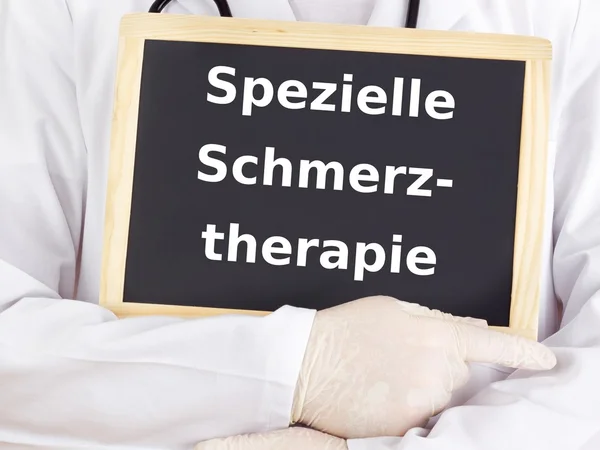 Doctor ukazuje informace: zvláštní bolest terapie — Stock fotografie