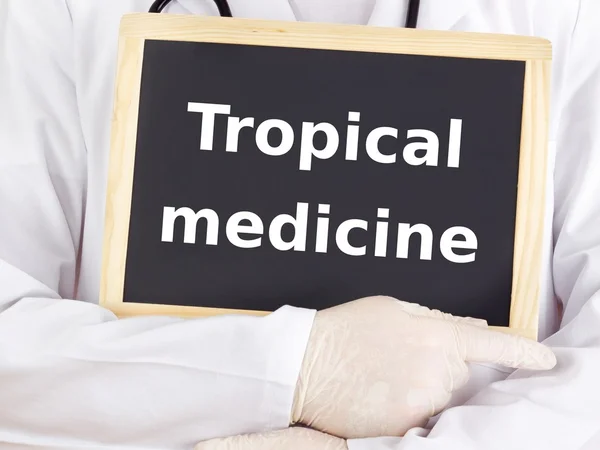 Doctor ukazuje informace: tropická medicína — Stock fotografie