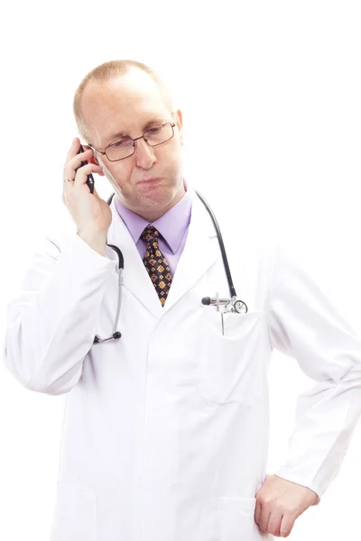 Jemand, der dem Arzt telefonisch Probleme erzählt — Stockfoto