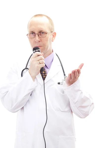 Médico masculino segurando discurso — Fotografia de Stock