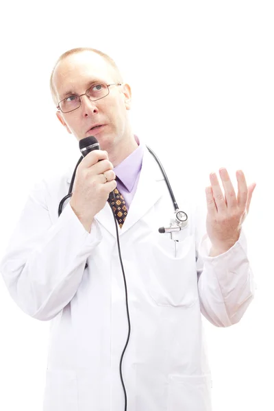 Hombre médico celebración de la presentación sobre nuevos resultados de la investigación — Foto de Stock