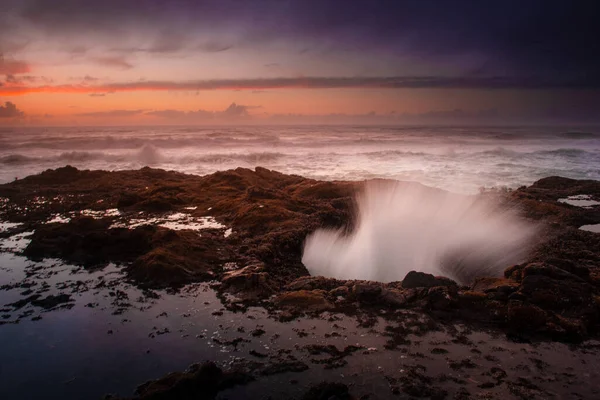 Oregonský Oranžový Západ Slunce Thorově Studni — Stock fotografie