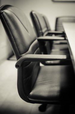 siyah & beyaz boş toplantı odası veya toplantı salonu.