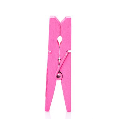 beyaz zemin üzerinde ahşap giysi pin