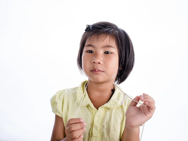 Carino bambina in giallo su isolato — Foto Stock