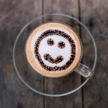 kafe mutlu zaman, doğal ışık.