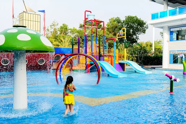 小さい水公園遊び場. — ストック写真