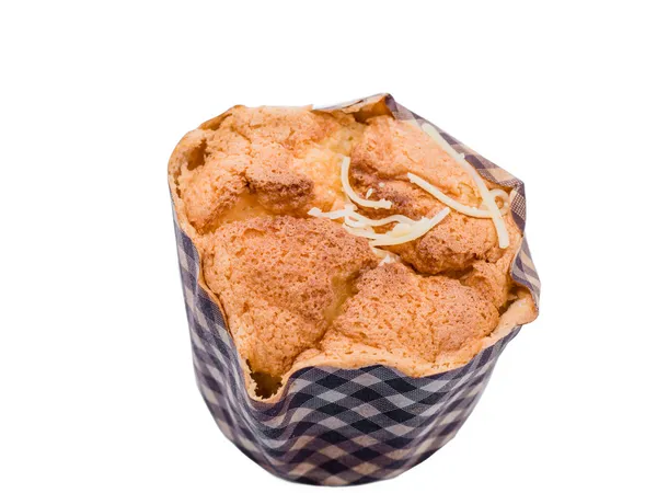 Gustosa torta di muffin al cocco, isolata su bianco — Foto Stock