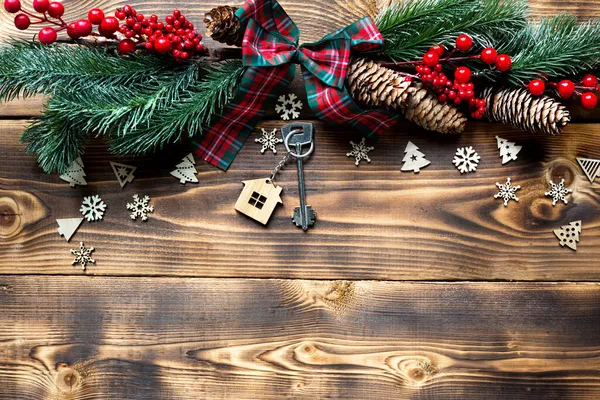 House Key Keychain Cottage Festive Eco Friendly Natural Background Christmas — Stock Photo, Image