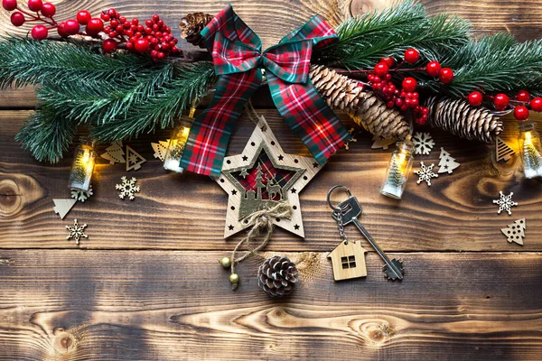 House Key Keychain Cottage Festive Eco Friendly Natural Background Christmas — Stock Photo, Image